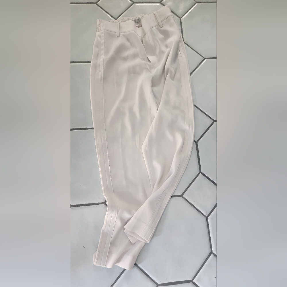 Vince Soft Cream Elastic Waistband Pants